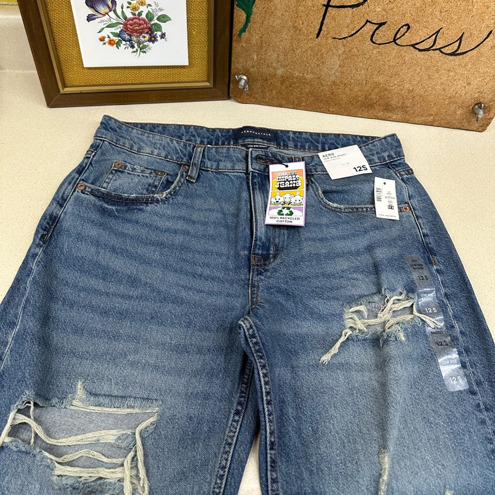 Aeropostale Women's Blue Distressed Jeans Size 12 Short